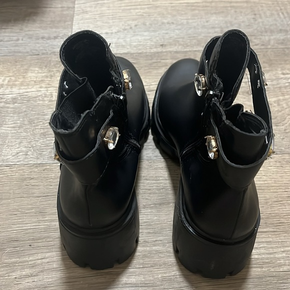 Madden Girl Gem Chunky Boots - Picture 4 of 5